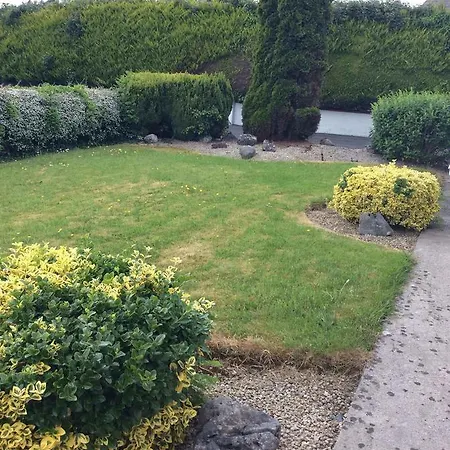 Riverside House Bed & Breakfast