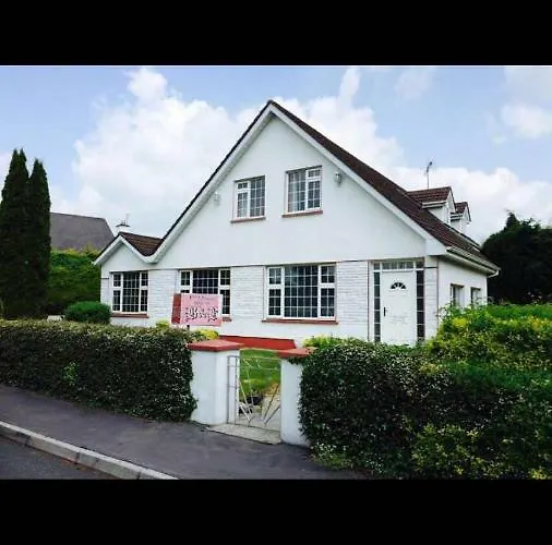 Riverside House 4*